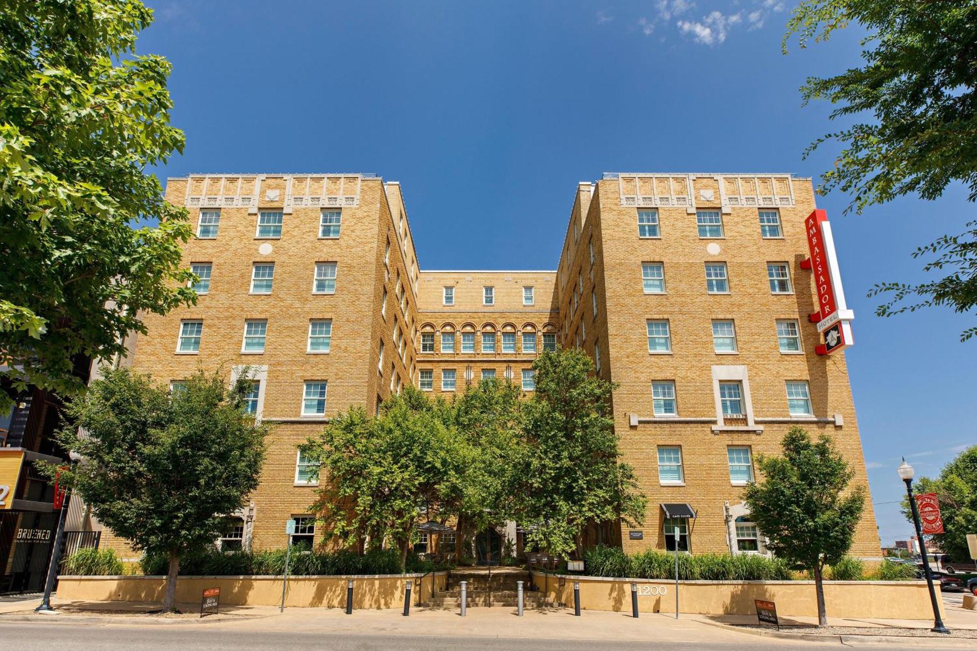 Ambassador Hotel Oklahoma City, Autograph Collection מראה חיצוני תמונה
