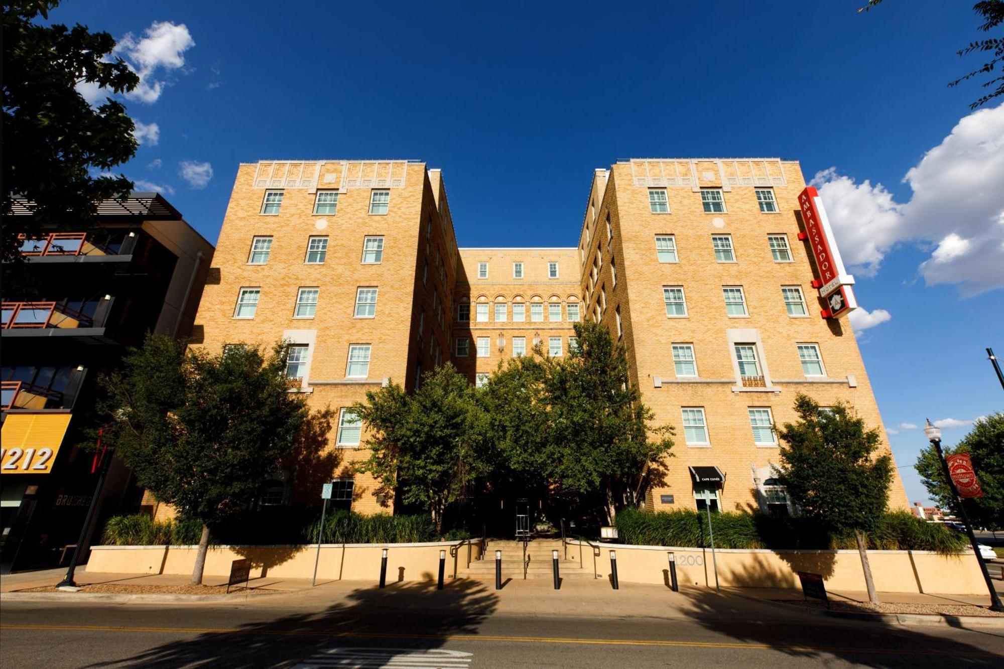 Ambassador Hotel Oklahoma City, Autograph Collection מראה חיצוני תמונה